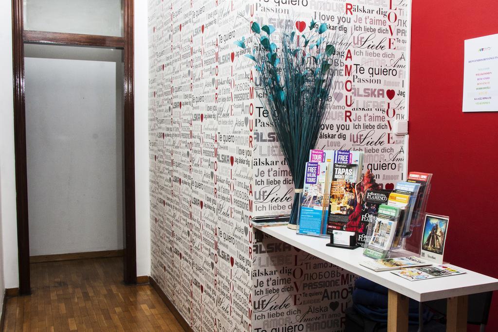 Art City Hostel Barcelona (Adults Only) Екстериор снимка
